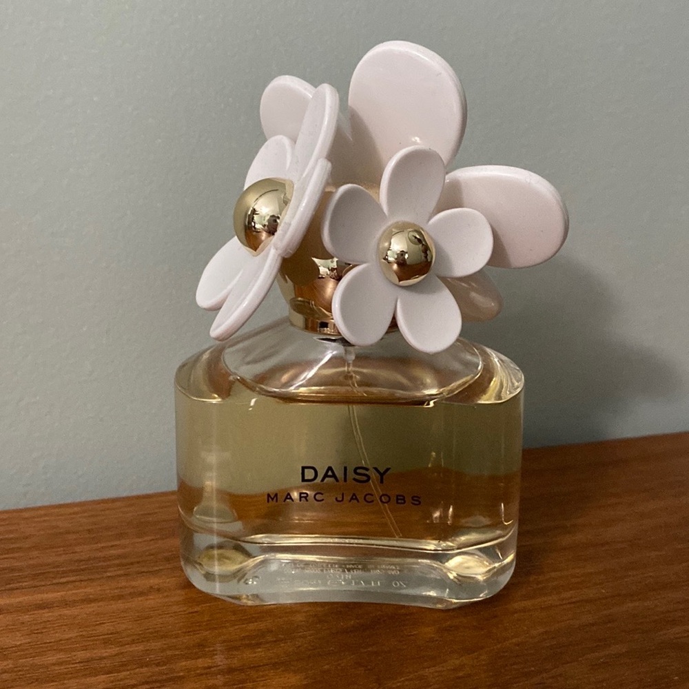 Marc Jacobs Daisy perfume